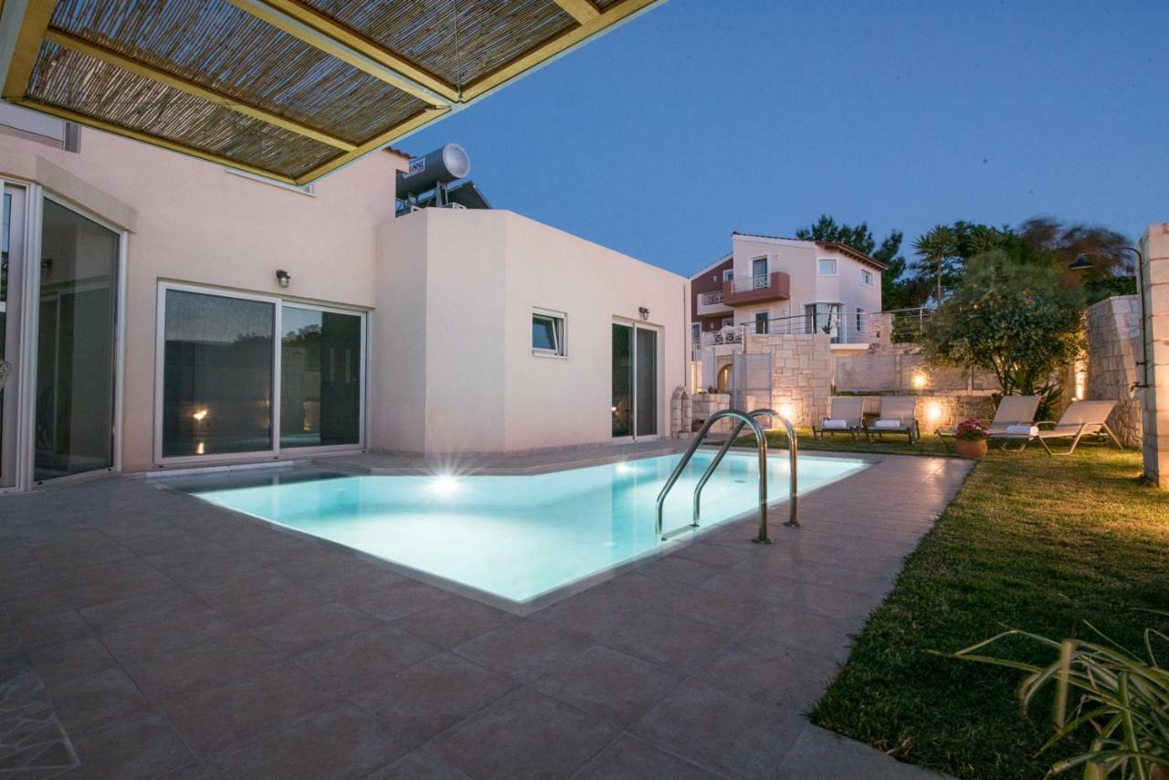 Pantanassa Villa Thalia Agia Marina 外观 照片